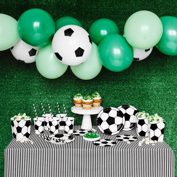 Party box - Fodbold hvid/grøn/sort, 60 dele festartikler