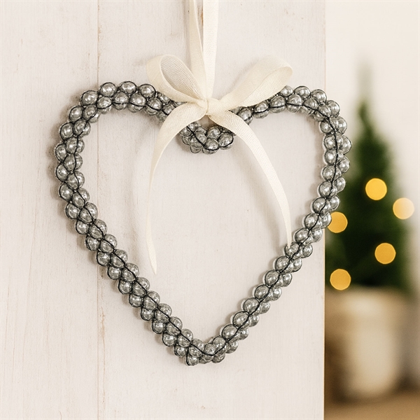 Hjerte med metalklokker 13cm julepynt